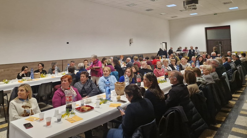 Nibionno_festa_donne00004.jpg (124 KB)