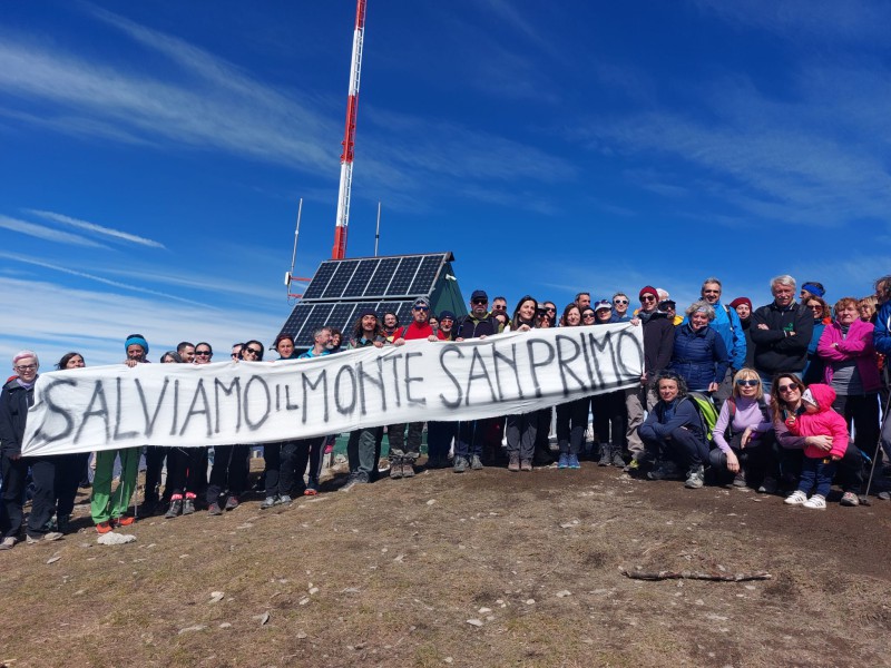 SanPrimo_2025.03.30_camminata_in_vetta.jpg (128 KB)