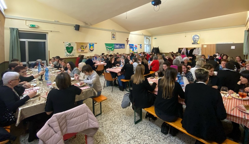 Suello_festa_donne1.jpg (153 KB)