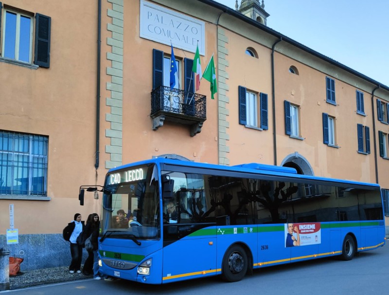 bosisiobus1.jpg (112 KB)
