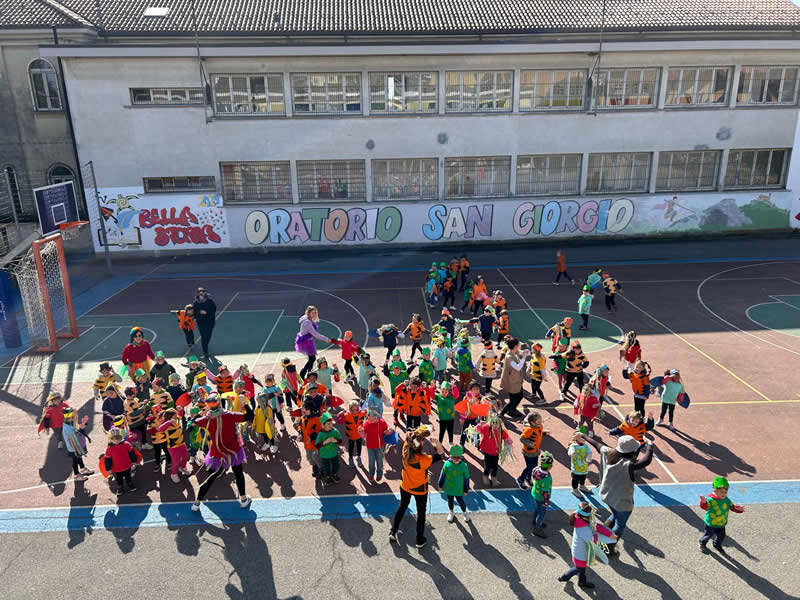 carnevalegiovenzana2.jpg (110 KB)