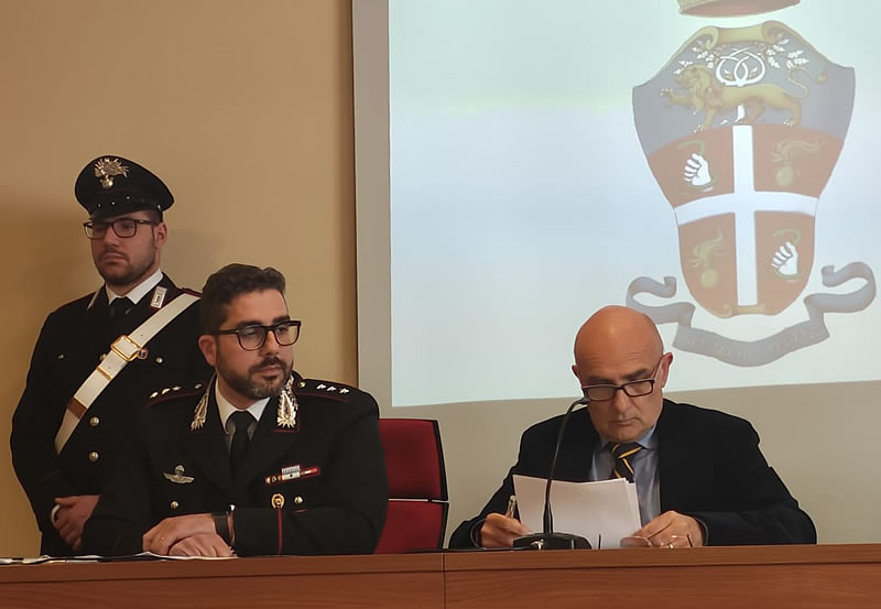ss36_conferenza3.jpg (51 KB)