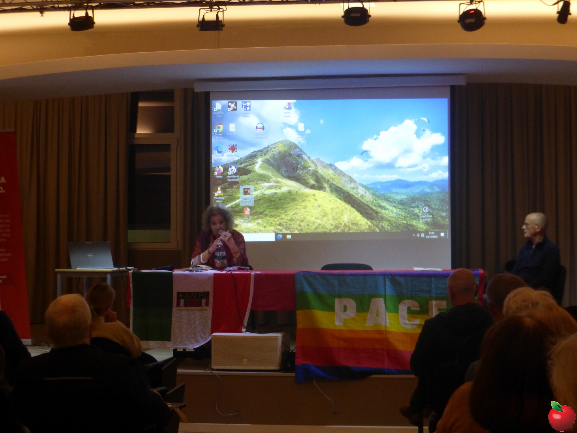 10OggionoRestiamoUmani.jpg (404 KB)