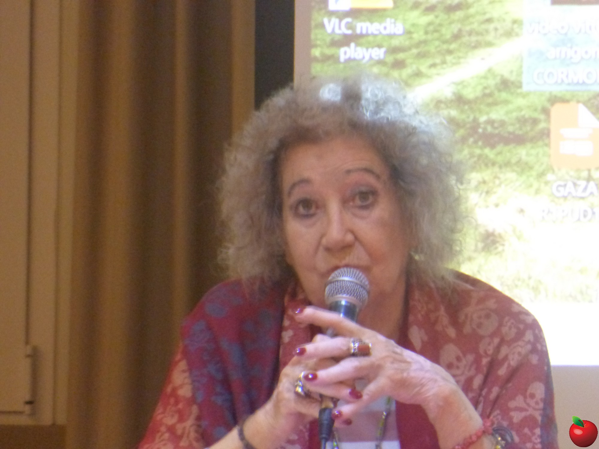 8OggionoRestiamoUmani.jpg (481 KB)