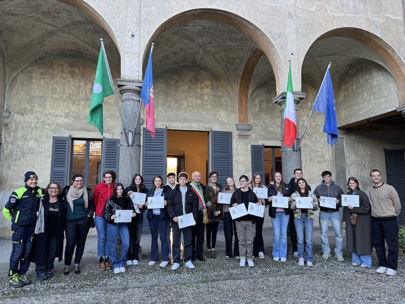 Annone_borse_studio00005.JPG (262 KB)