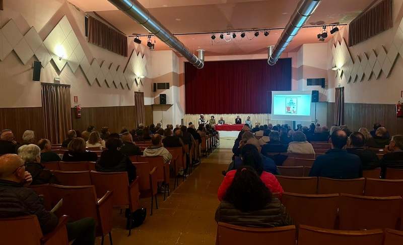 Annone_sacco_rosso00006.jpg (134 KB)