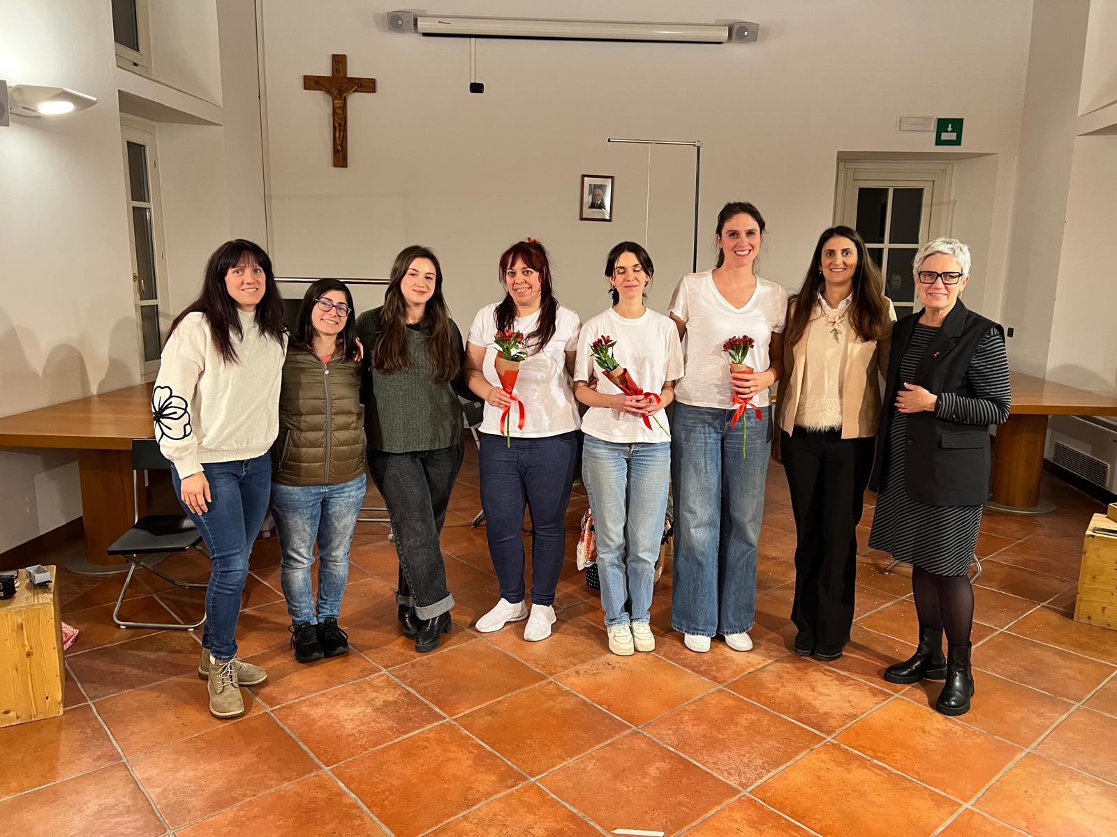 Ello-La_Stessa_Storia-5.jpg (253 KB)