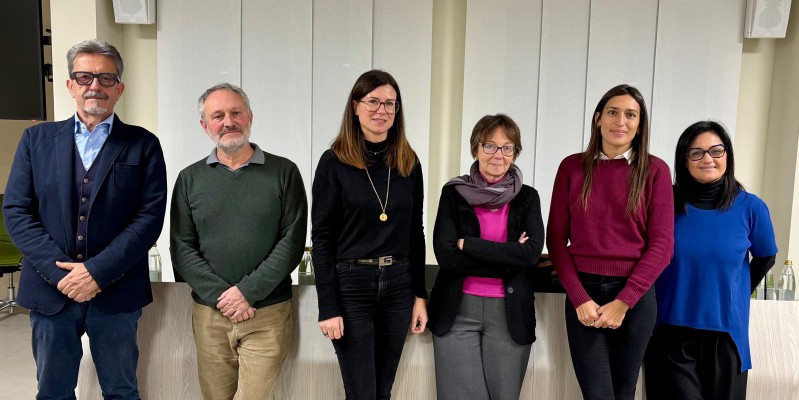 GruppoScuola.jpeg (135 KB)