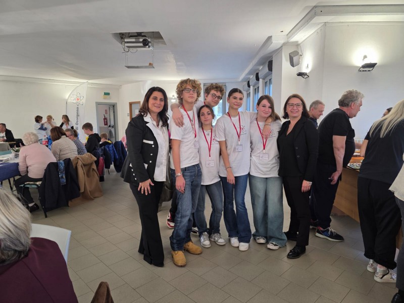 Nibionno_cena_atomo_di_ossigeno_2.JPG (96 KB)