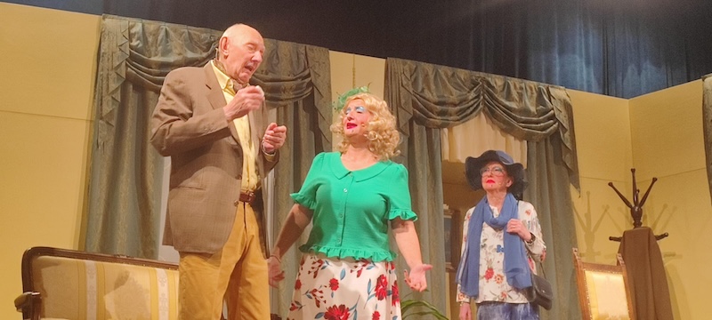 Nibionno_teatro_teca00004.jpg (111 KB)