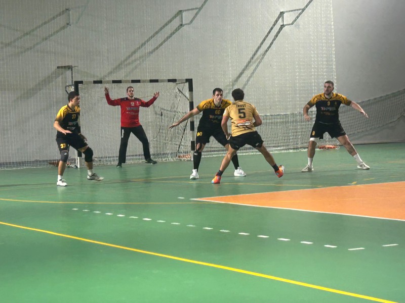 Paese_vs_Molteno.jpg (94 KB)