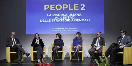 TavolaRotondaprr.jpg (30 KB)