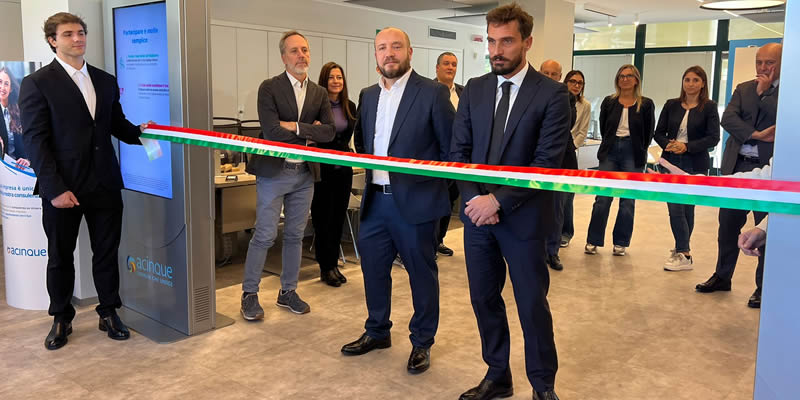 acinquepr.jpg (64 KB)