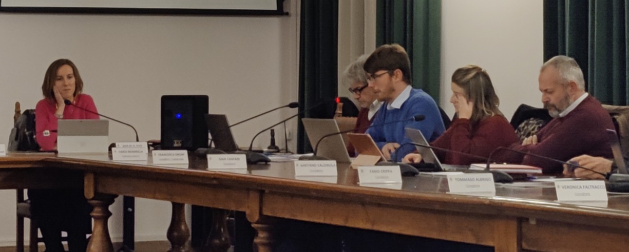 casatenovo_cc_donne__1_.jpg (356 KB)