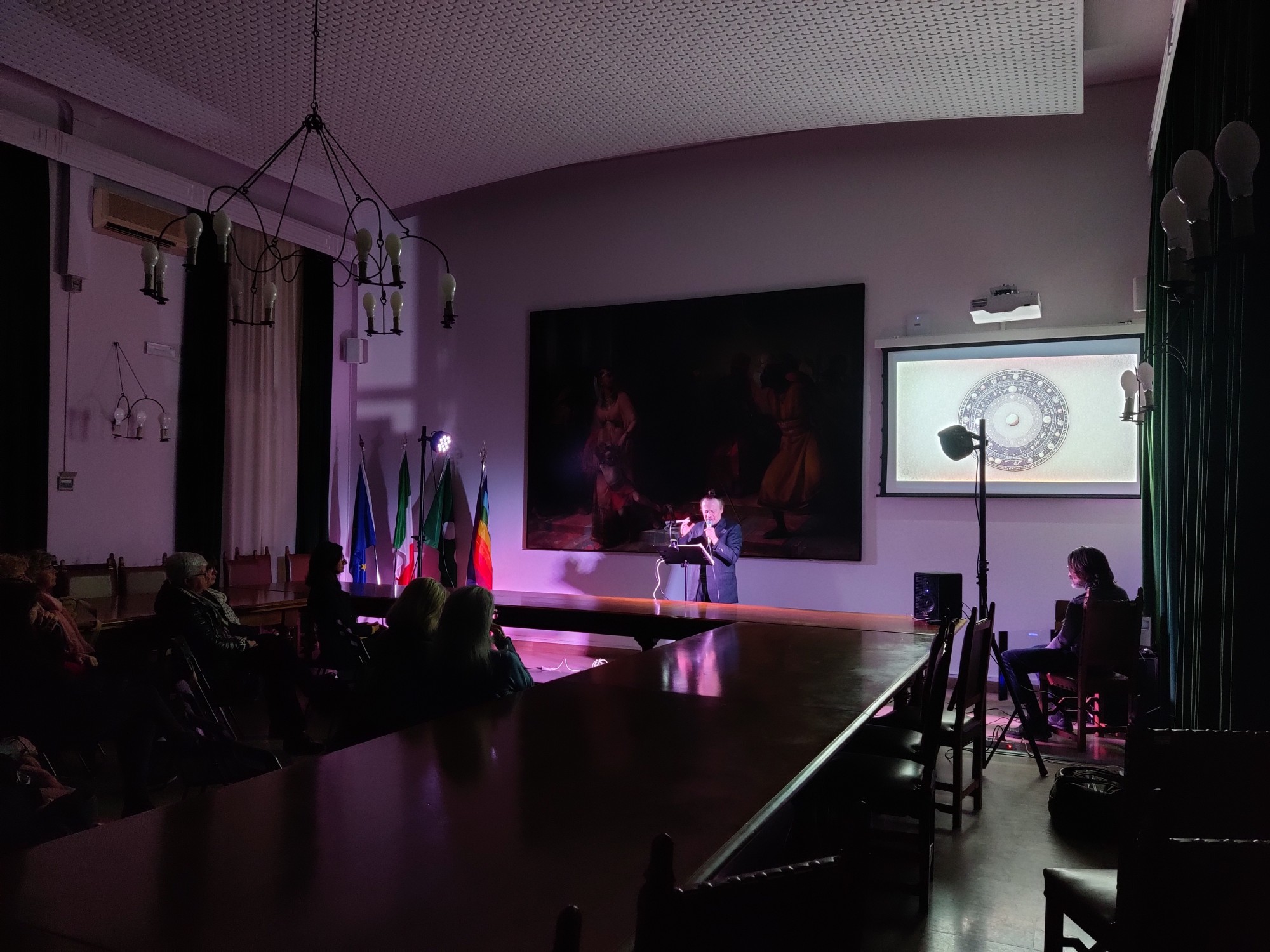 casatenovo_noviolenzadonna__8_.jpg (471 KB)