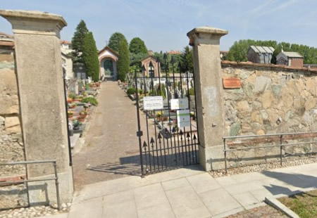 casatenovocimiteropt.jpg (45 KB)