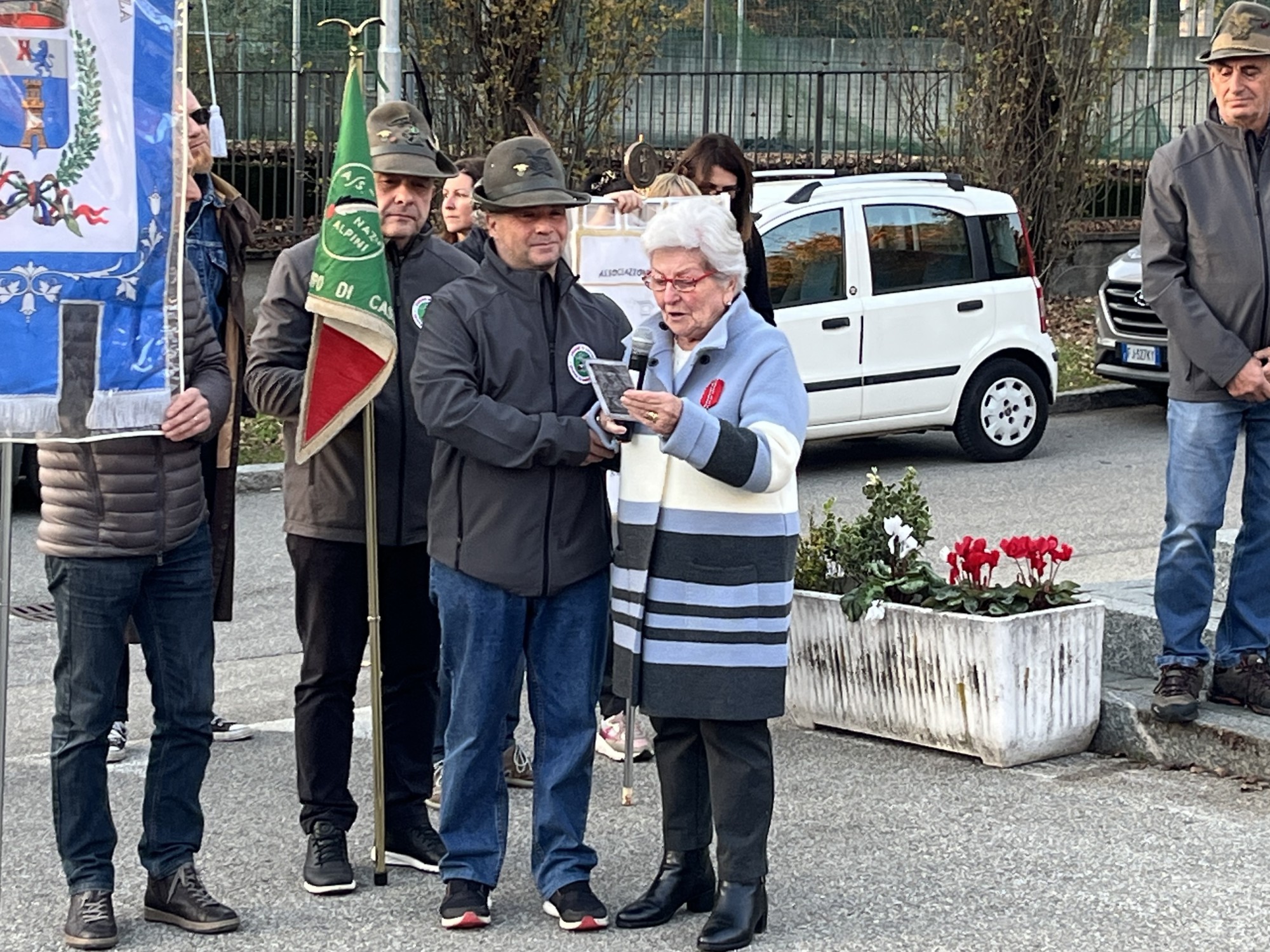 cassago4novembre__23_.jpg (710 KB)