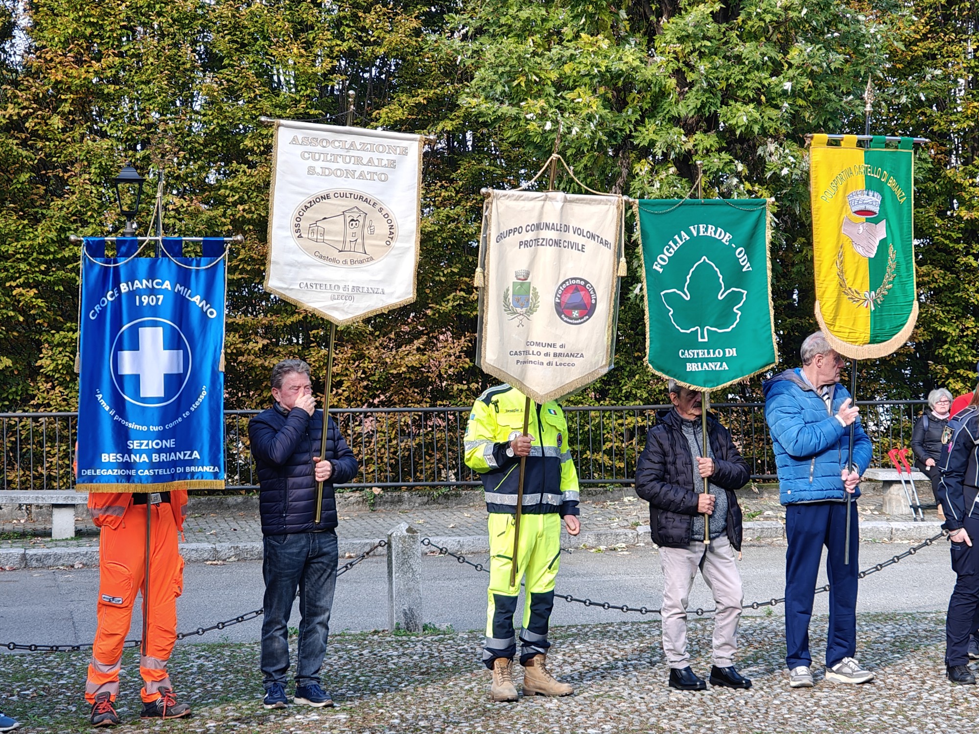 castello_borsestudio__17_.jpg (1.15 MB)