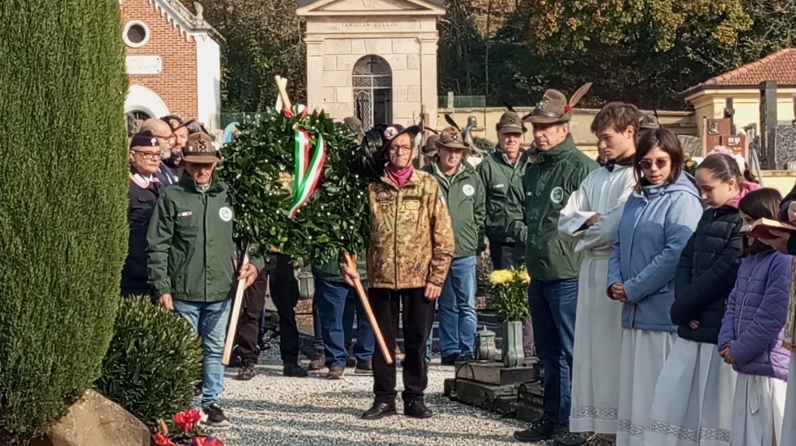 ff9d5466-7c34-4d33-8c9c-15a279680669.jpeg (298 KB)