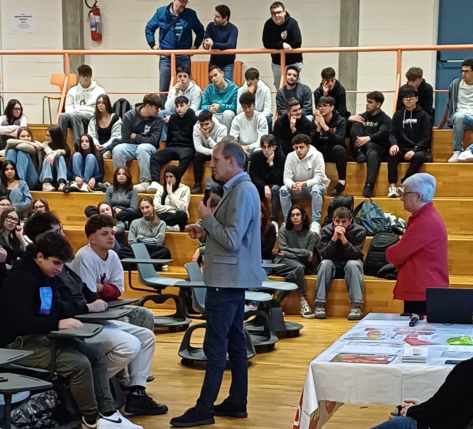 greppiaido2.jpg (653 KB)