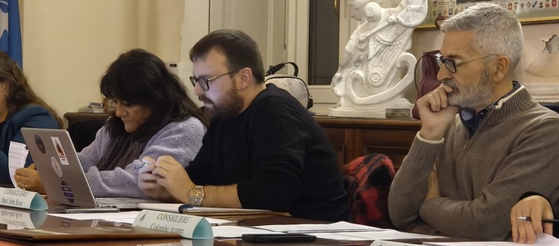 monticelloconsiglio4.jpg (63 KB)