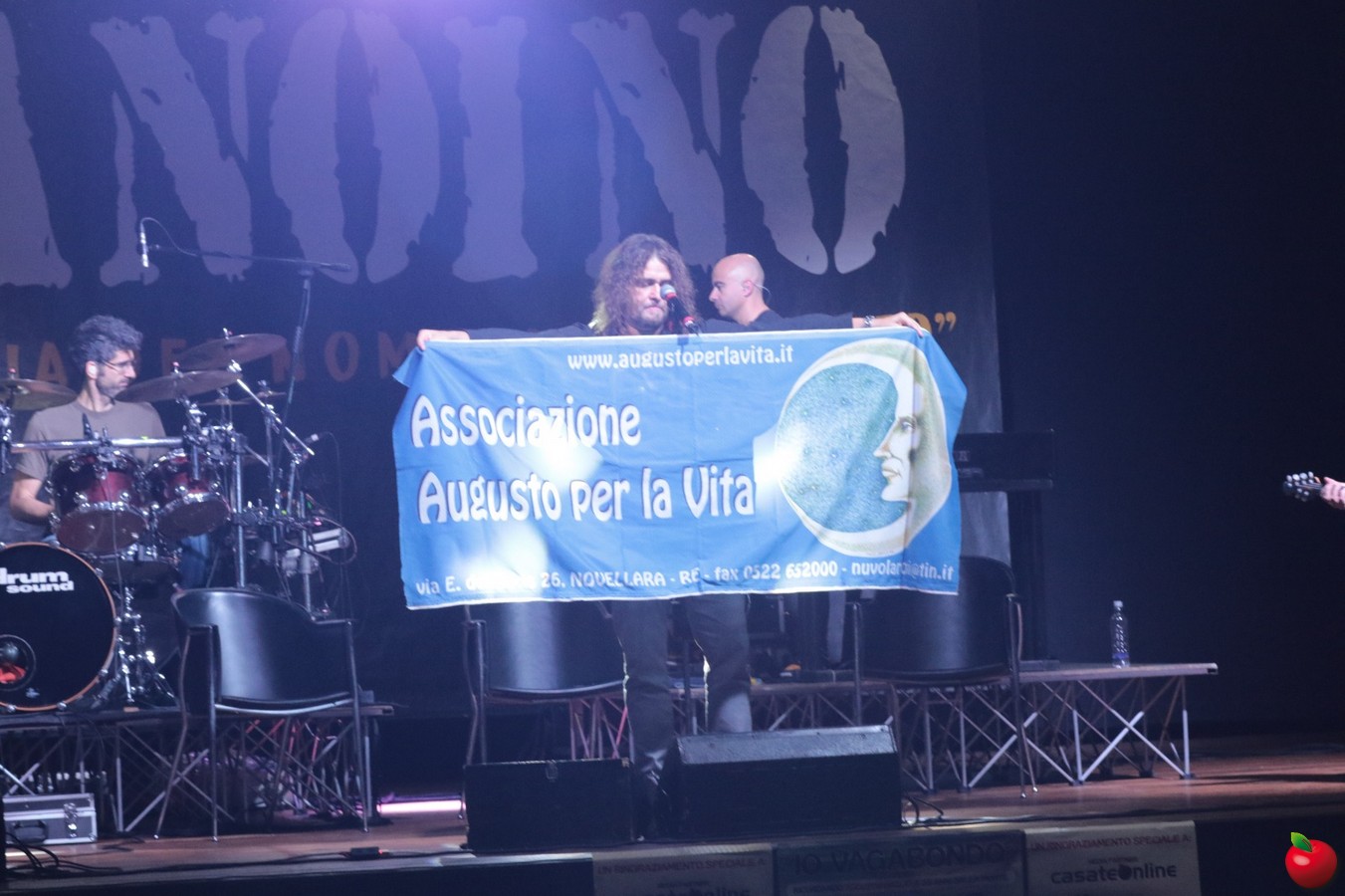 nomadiserata0013.jpg (201 KB)