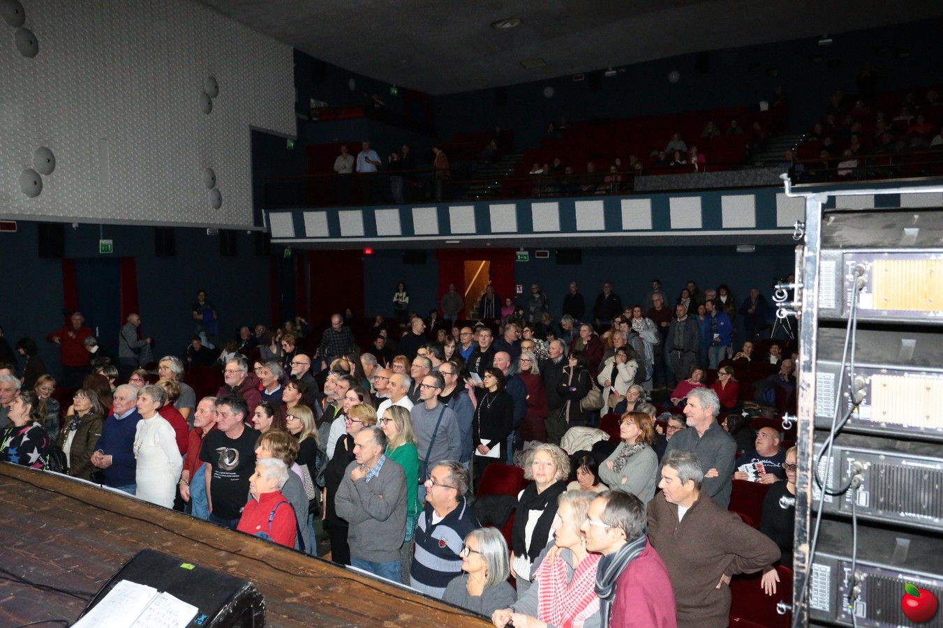 nomadiserata0019.jpg (281 KB)