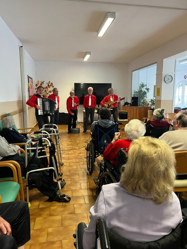 oggonobolisband__1_.jpg (118 KB)