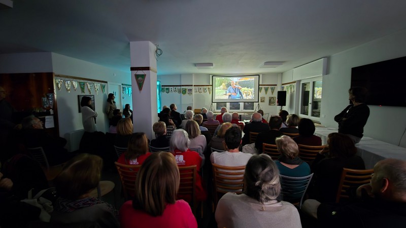 proiezione_frammenti_2911_7.JPG (60 KB)