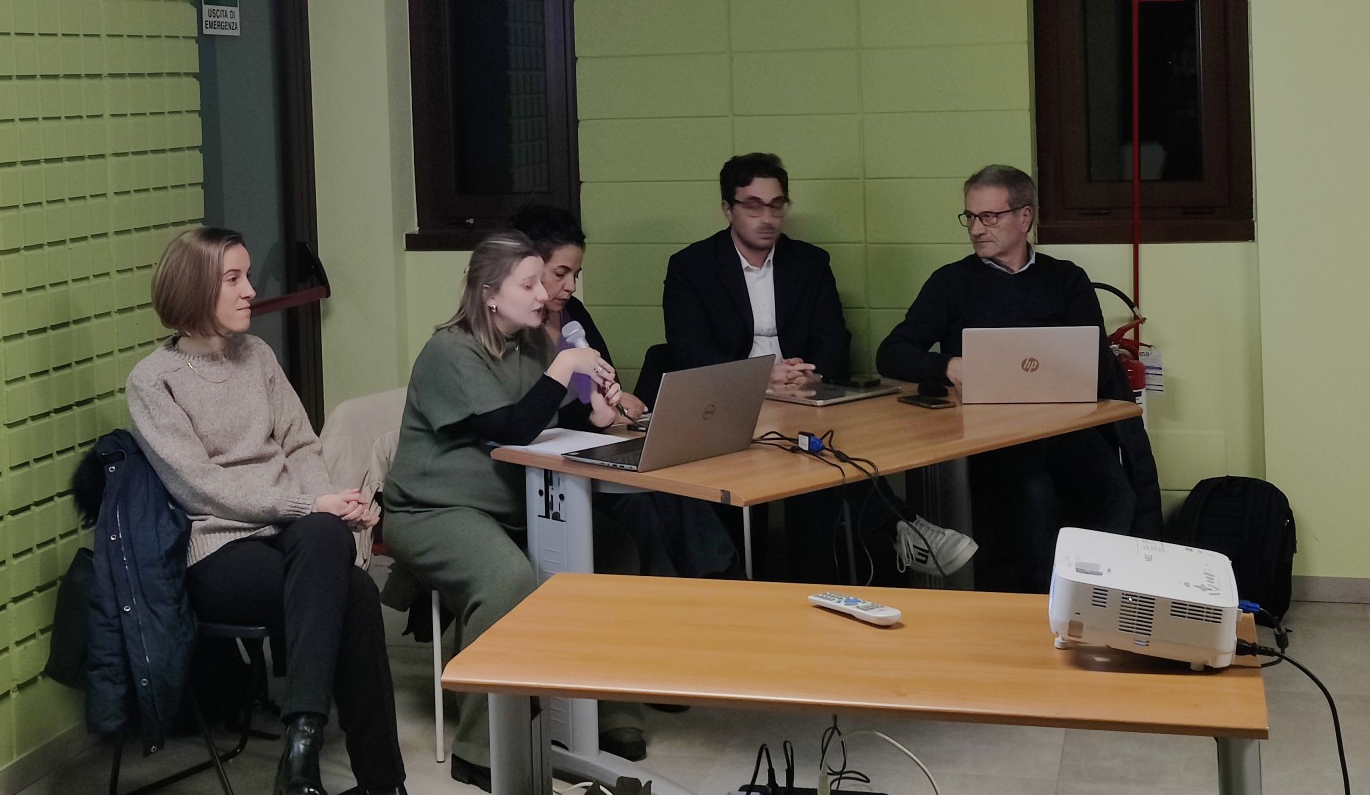 rogoredoassemblea__3_.jpg (542 KB)