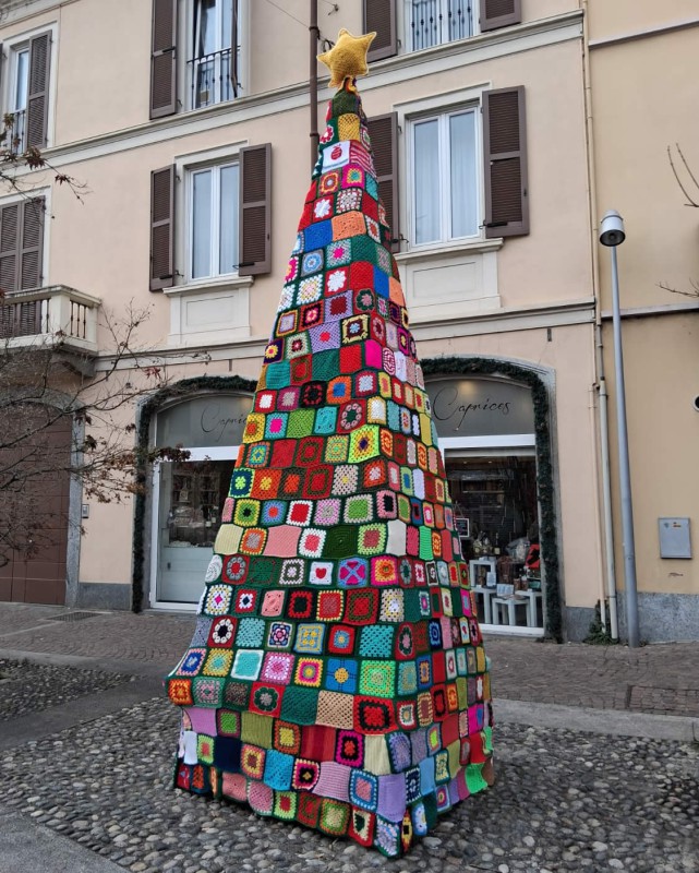 sferruzzarenatale.jpg (169 KB)