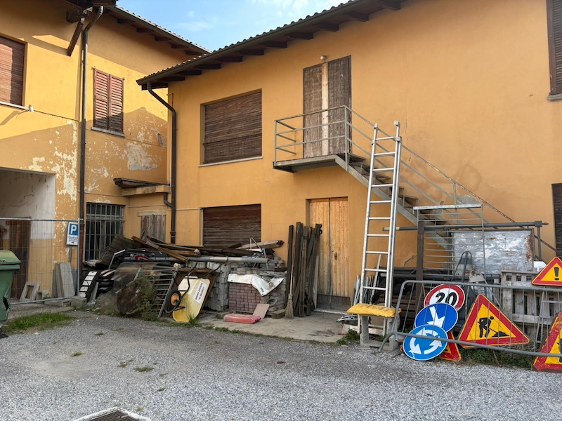 Bosisio_ex_scuola00001.jpg (228 KB)