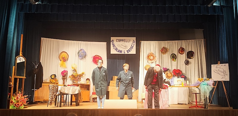 Nibionno_teatro00005.jpg (135 KB)
