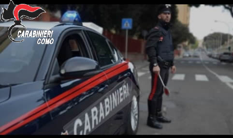carabiniericomo1.jpg (19 KB)