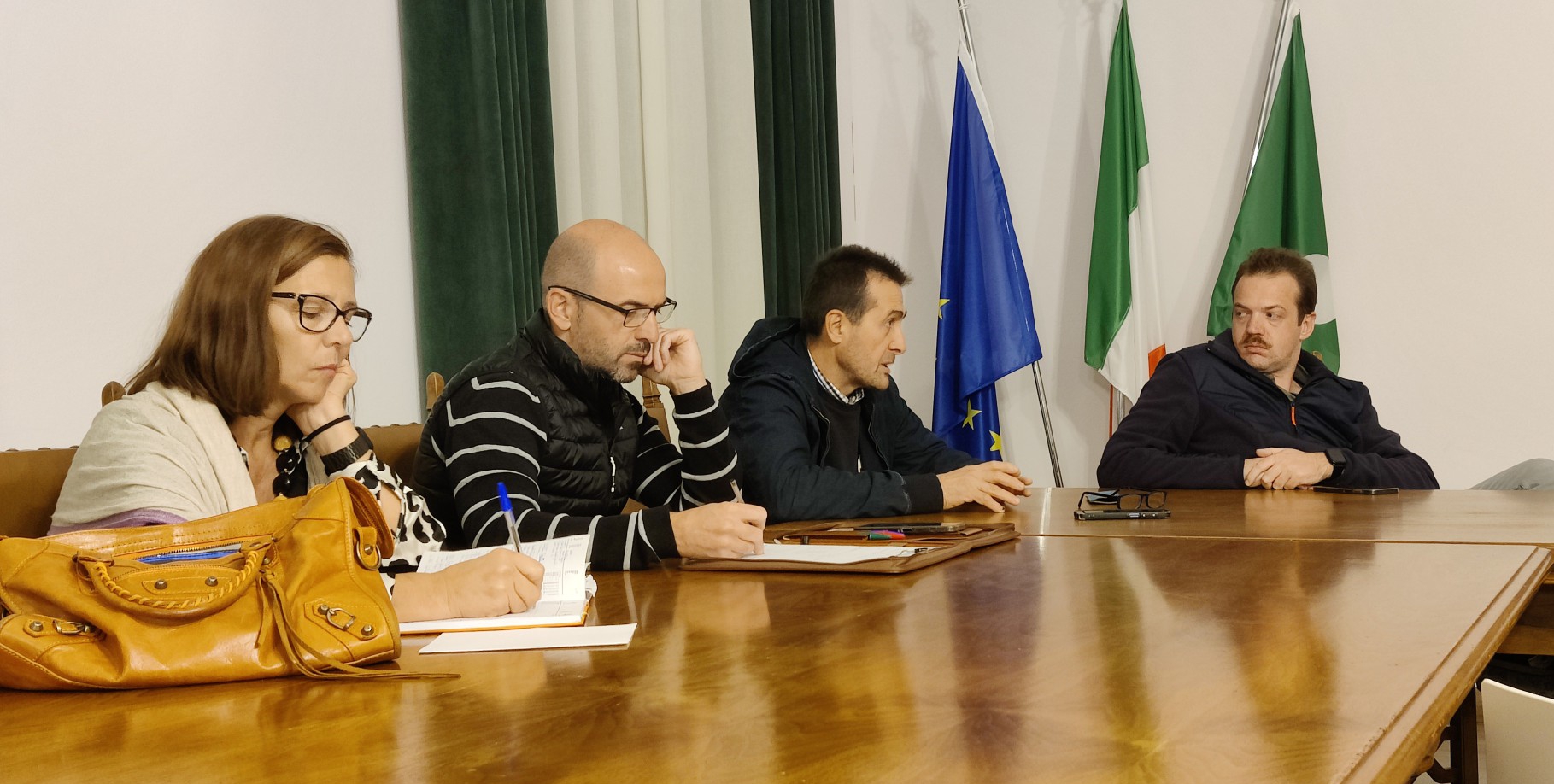 casatenovoconsultarioni__4_.jpg (538 KB)