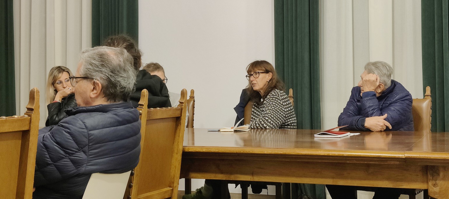 casatenovoconsultarioni__8_.jpg (498 KB)