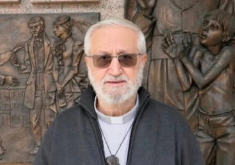cassagopadregiancarlo.jpg (23 KB)