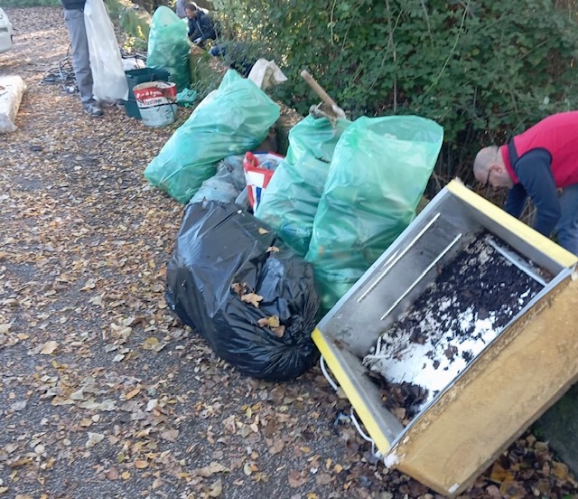 costaeco2.jpeg (160 KB)