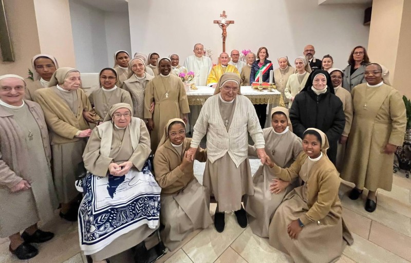 delpinisuore5.jpg (107 KB)