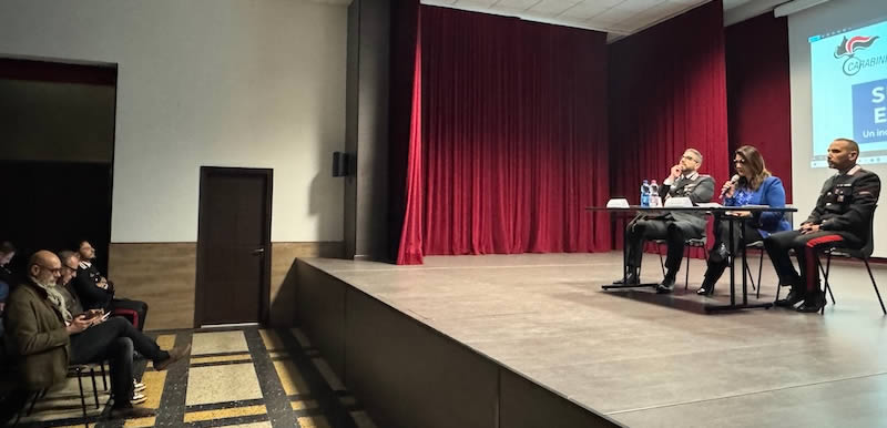 nibionnosicurezza2.jpg (43 KB)