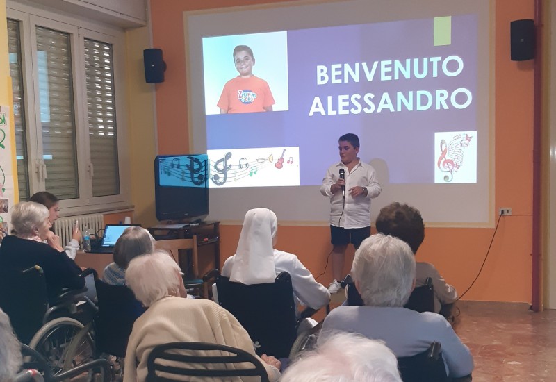 FOTO_ALESSANDRO.jpg (85 KB)