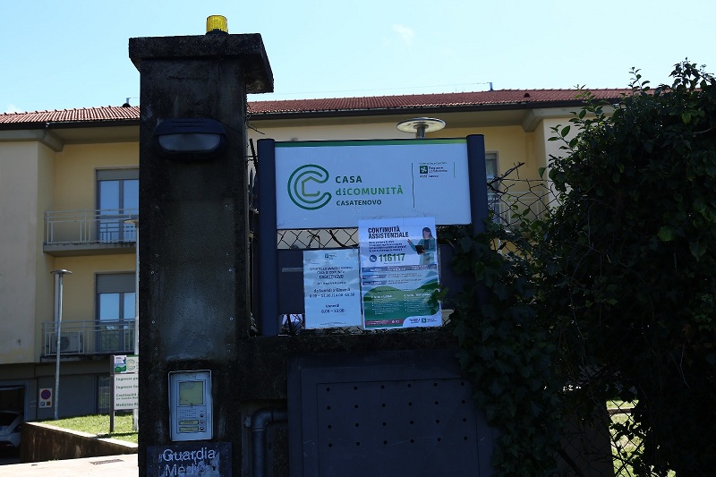 Ingresso_Casa_di_comunit__di_Casatenovo.jpg (131 KB)