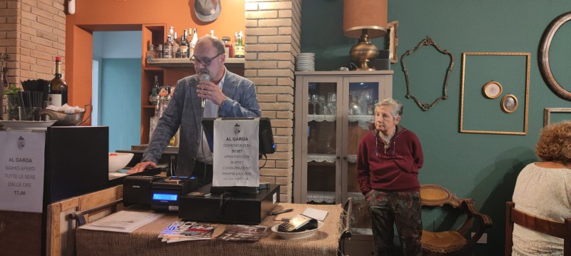 Sirtori__la_piccola_maggiolina_2.JPG (73 KB)