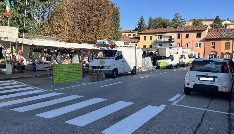 barzano_mercato__2_.jpg (137 KB)