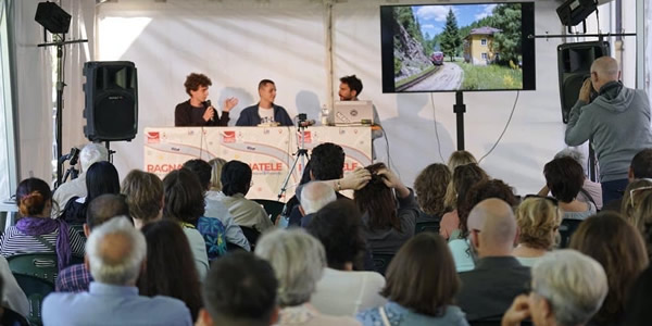 festivalgeografiepr.jpg (54 KB)