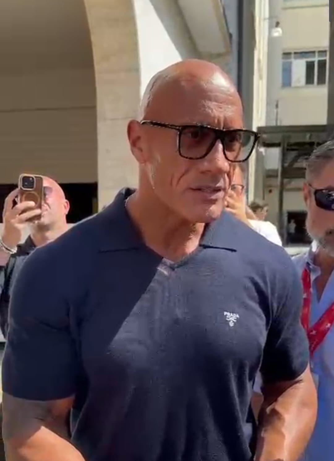 il_momento_dell_incontro_con_the_rock.jpeg (84 KB)
