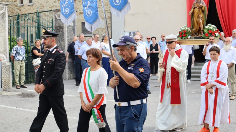 Colle_processioneSanRocco-4.JPG (115 KB)