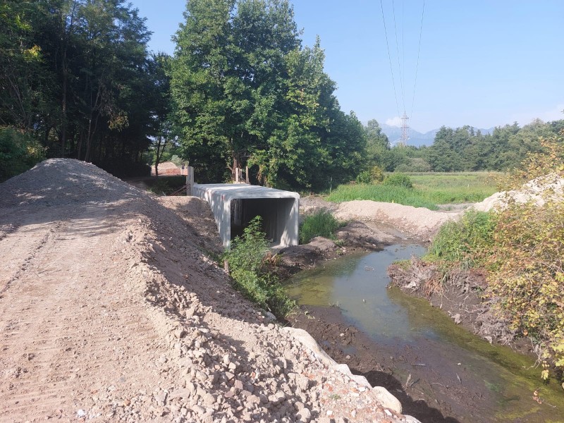 Gandaloglio_cantiere_pista_vasca_di_laminazione_Gandaloglio_confine_con_Sirone_5.jpg (179 KB)