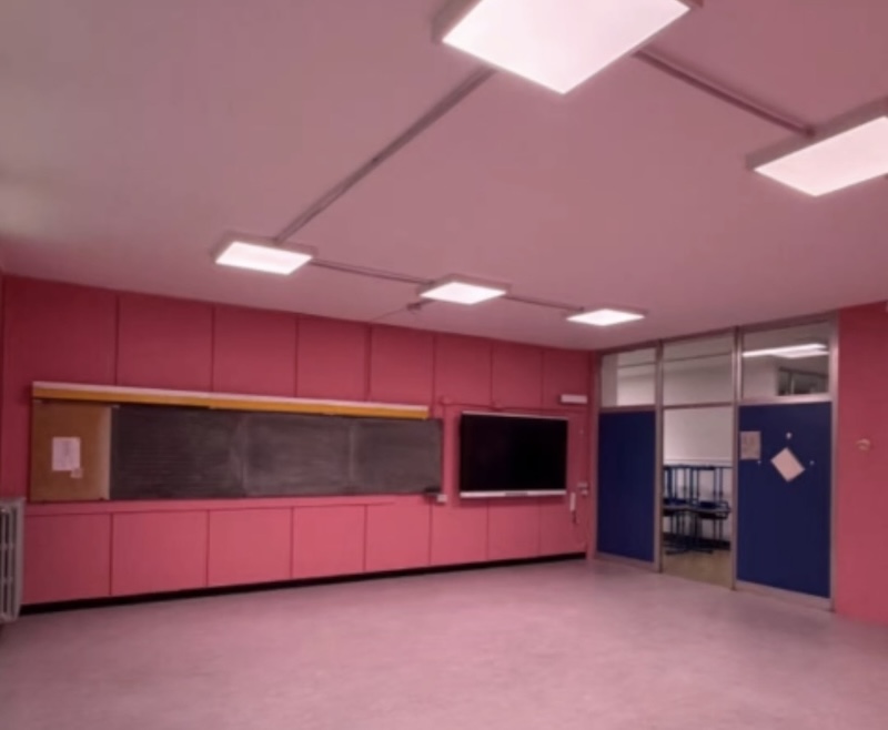 Nibionno_aule_scuola00002.jpg (69 KB)
