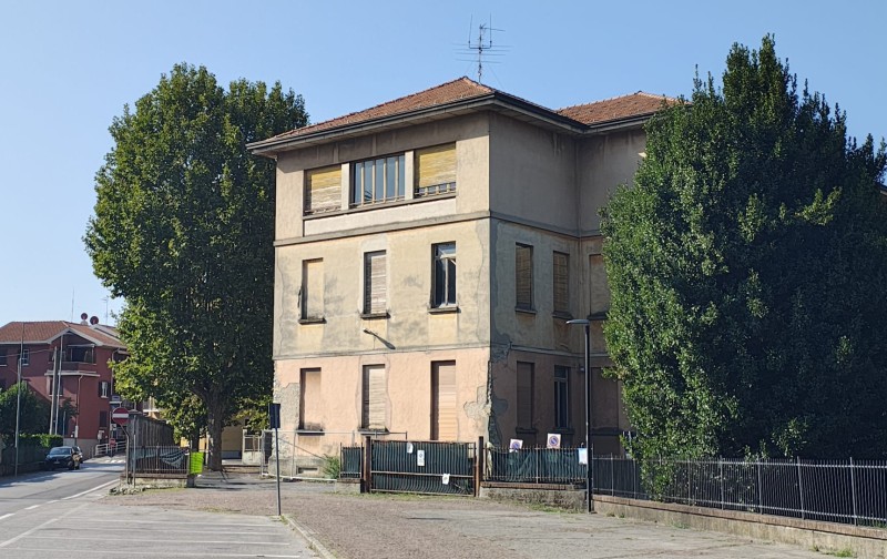 barzanoscuola1.jpg (126 KB)